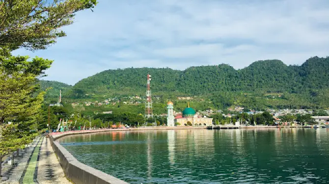 Teluk Lalong Wisata Luwuk Banggai, Sulawesi Tengah
